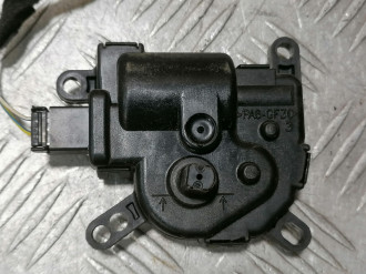 Моторчик заслонки отопителя Ford Mondeo 3 2000-2007