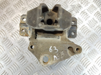 Опора двигателя левая Ford Transit 2000-2006