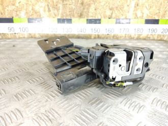 Замок двери задней правой Ford Fiesta 2008-2019