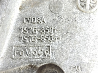 Насос водяной помпа Ford Fiesta 2008-2019