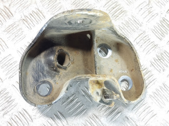 Кронштейн задней балки Ford Fiesta 2008-2019