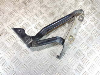 Петля крышки багажника левая Ford Mondeo 2000-2007