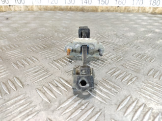Ограничитель двери передний Ford Fusion 2002-2012