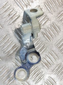 Петля двери передней правой верхняя Ford Focus 1998-2005