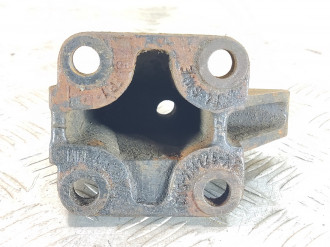 Кронштейн двигателя Ford Transit 2000-2006