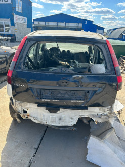 В разборе Ford Fiesta 2001-2008