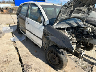 В разборе Ford Fiesta 2001-2008
