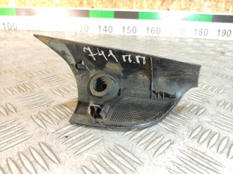 Крышка зеркала внутренняя правая Ford Focus 2005-2008