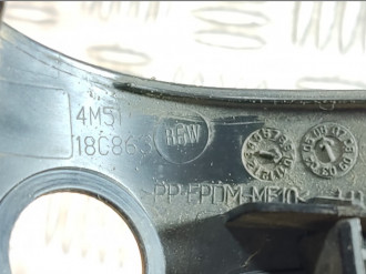 Крышка зеркала внутренняя левая Ford Focus 2005-2008