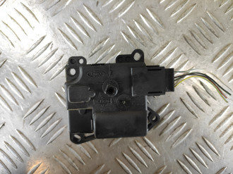 Моторчик заслонки отопителя Ford Focus 1998-2005