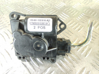 Моторчик заслонки отопителя Ford Focus 1998-2005