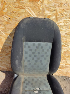 Сиденье переднее правое Ford Focus 2005-2008