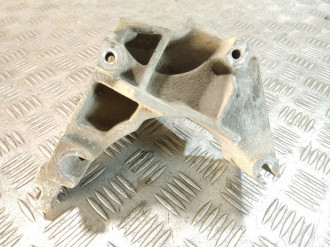 Кронштейн генератора Ford Tourneo 2002-2013