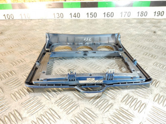 Рамка магнитолы Ford Focus 2005-2008