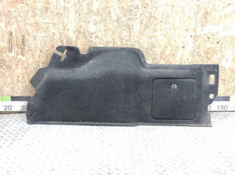 Обшивка багажника правая Ford Focus 2005-2008