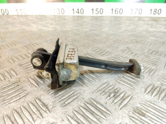 Ограничитель двери задний Ford Focus 2005-2008