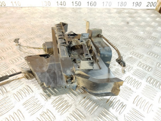 Замок двери задней правой Ford Focus 2005-2008