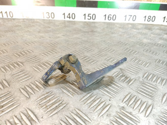 Петля двери передней правой верхняя Ford Focus 2005-2008