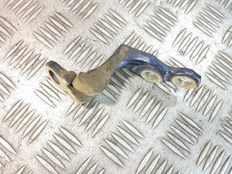 Петля двери задней левой нижняя Ford Focus 2005-2008