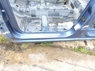 Порог со стойкой левой Ford Focus 2005-2008