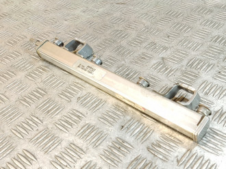 Рейка топливная рампа Ford Focus 2 2005-2008