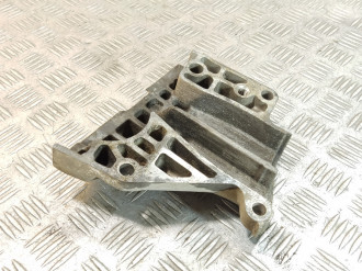 Кронштейн двигателя Ford Tourneo 2002-2013