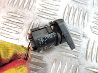 Кнопка аварийной сигнализации Ford Fiesta 2001-2008