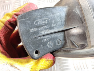 Лючок бензобака Ford Fiesta 2001-2008