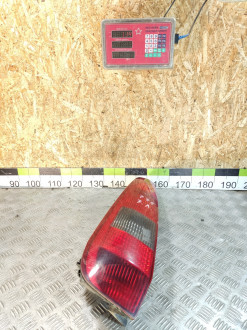 Фонарь задний левый Ford Fiesta 2001-2008