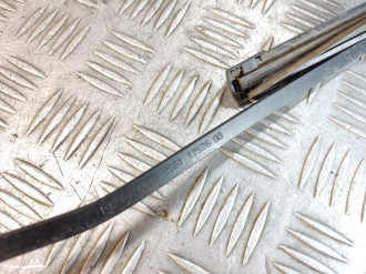 Поводок стеклоочистителя передний правый Ford Fiesta 2001-2008