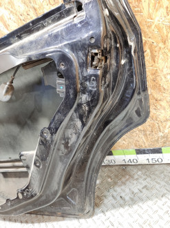 Дверь задняя правая Ford Fiesta 2001-2008