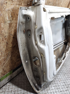 Дверь передняя правая Ford Fiesta 2001-2008