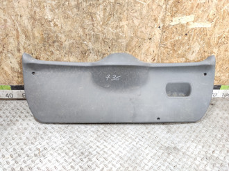 Обшивка крышки багажника Ford Fiesta 2001-2008