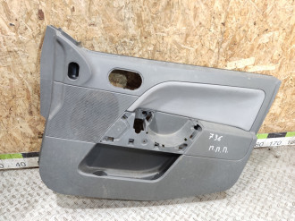 Обшивка двери передней правой Ford Fiesta 2001-2008