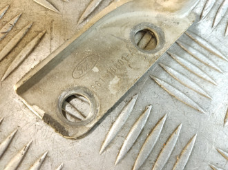 Петля капота левая Ford Fiesta 2001-2008
