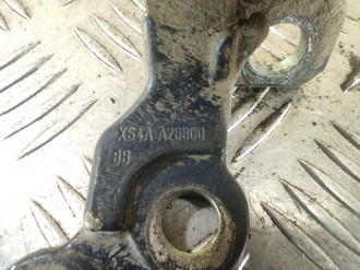 Петля двери задней правой нижняя Ford Focus 1998-2005