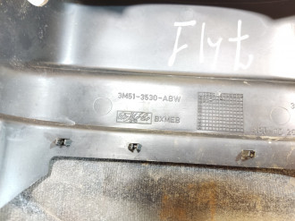 Кожух рулевой колонки Ford Focus 2005-2008
