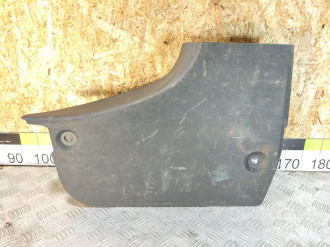 Обшивка багажника правая Ford Focus 2005-2008