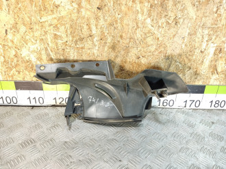 Обшивка багажника левая Ford Focus 2005-2008