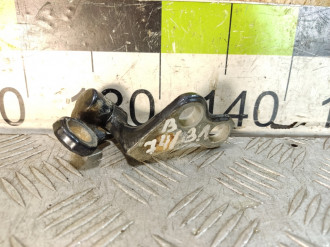 Петля двери задней левой верхняя Ford Focus 2005-2008