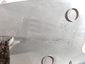 Накладка порога внутренняя комплект Ford Focus 2005-2008