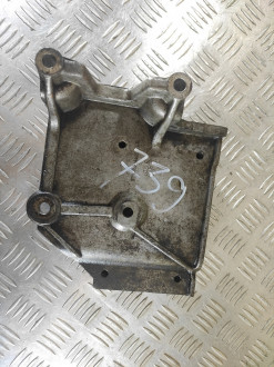 Кронштейн компрессора кондиционера Ford Focus 1998-2005