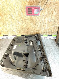 Обшивка двери передней левой Ford Focus 2005-2008