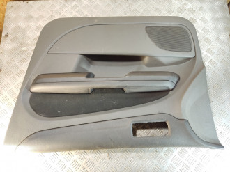 Обшивка двери передней правой Ford Focus 2005-2008