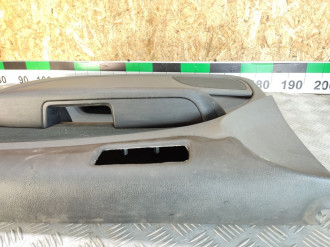 Обшивка двери передней правой Ford Focus 2005-2008