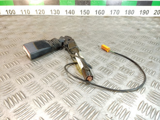 Ответная часть ремня безопасности Ford Focus 2005-2008