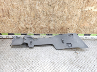 Обшивка багажника правая Ford Focus 2005-2008