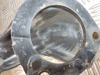 Распорка передняя Ford Focus 2005-2008