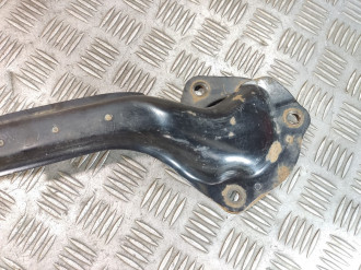 Распорка передняя Ford Focus 2005-2008