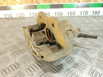 Суппорт передний правый Ford Focus 2 2005-2008